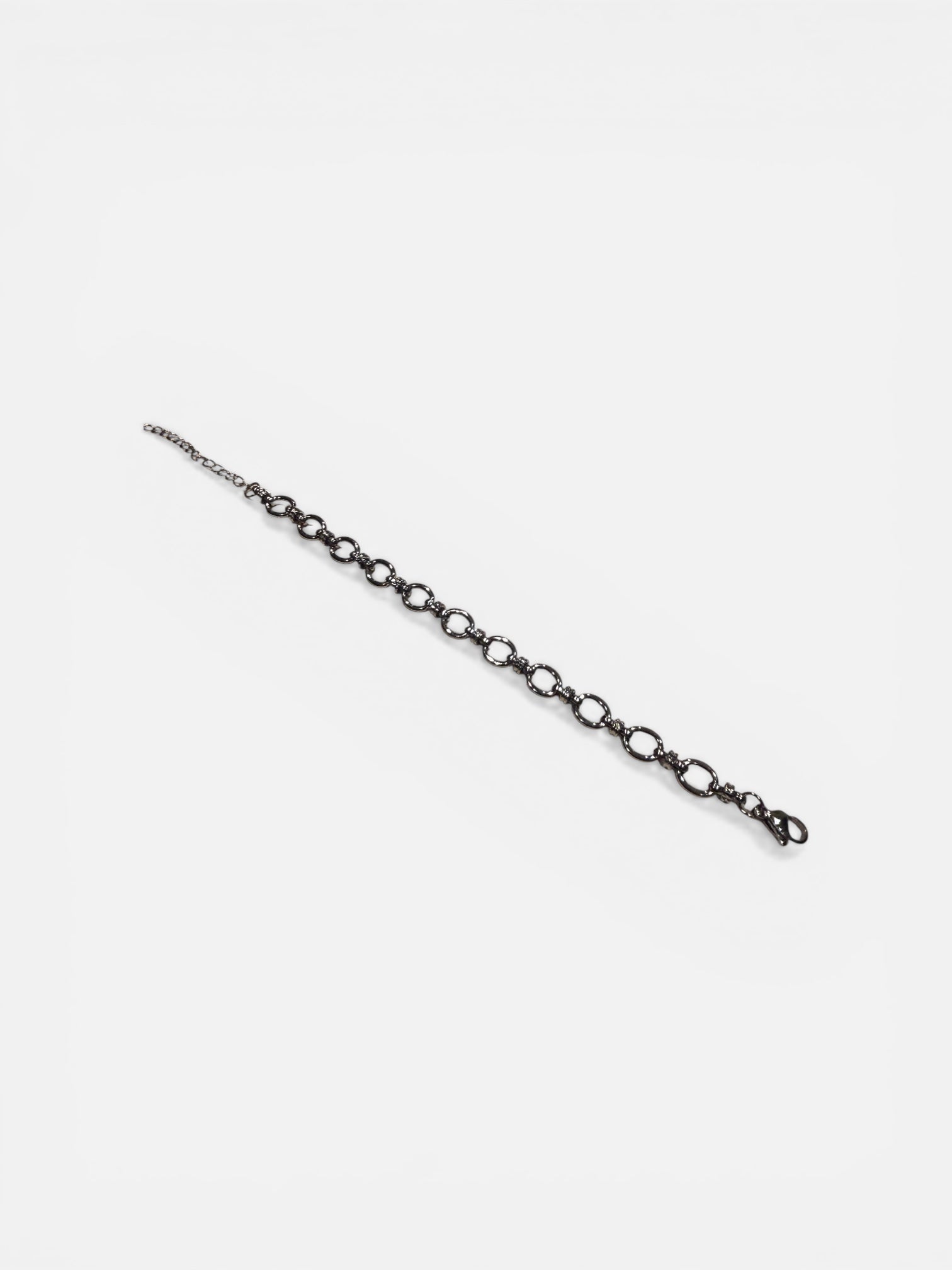 Fine link bracelet