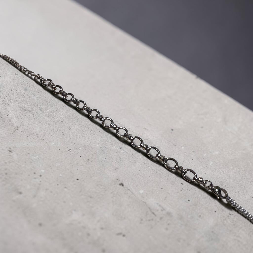 Fine link bracelet