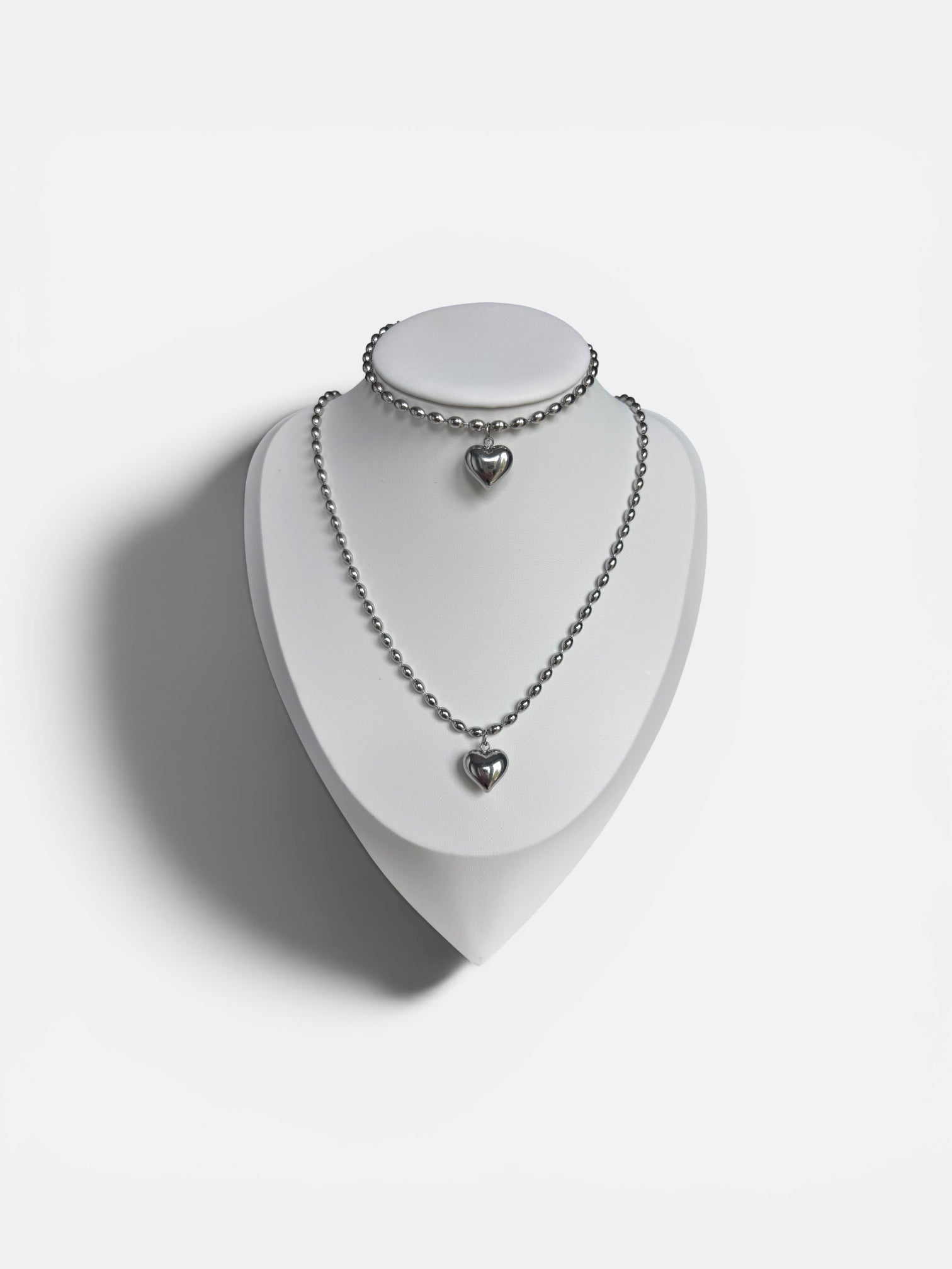 Queen of hearts necklace and bracelet set