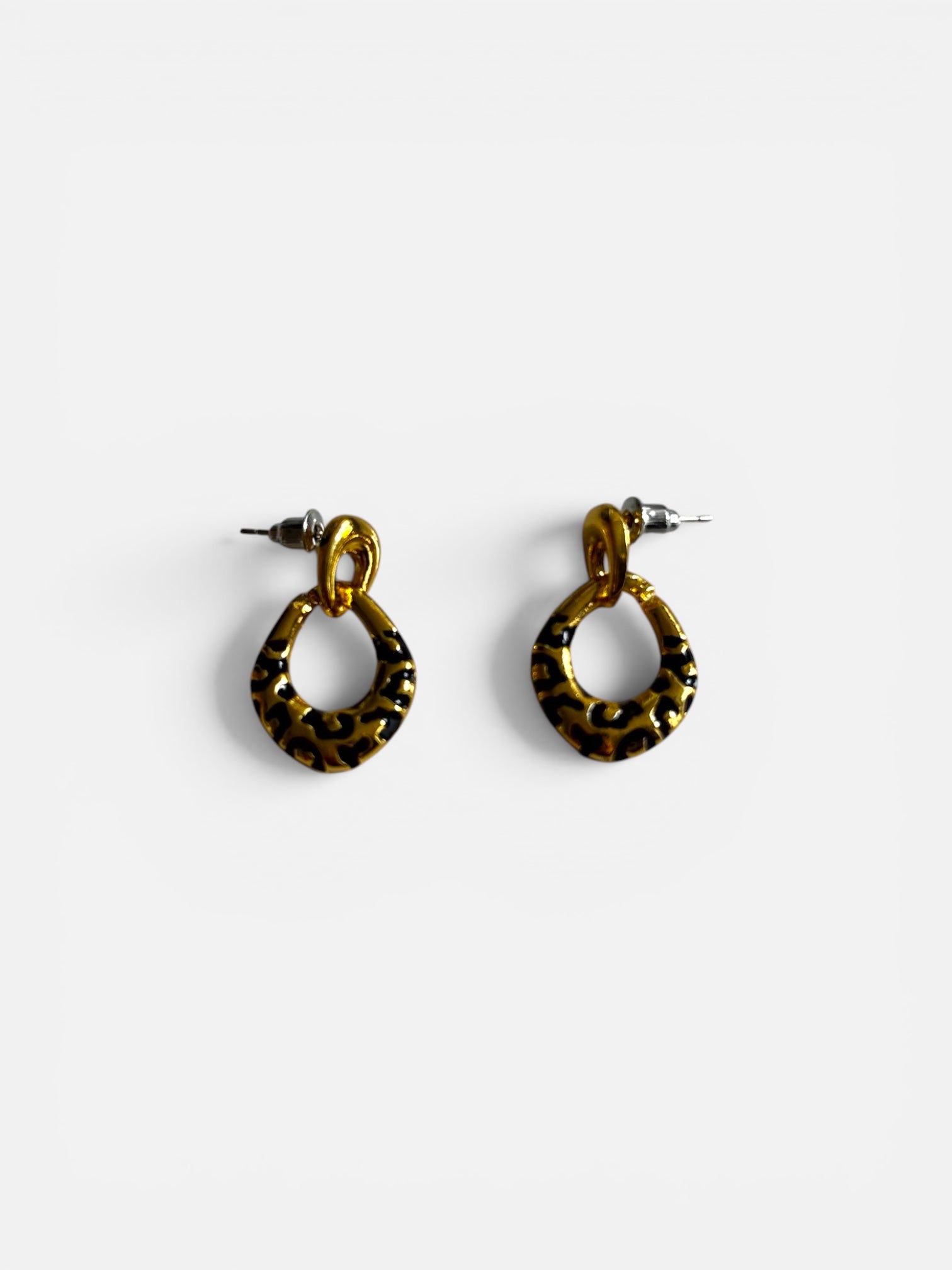 Leopard hoop